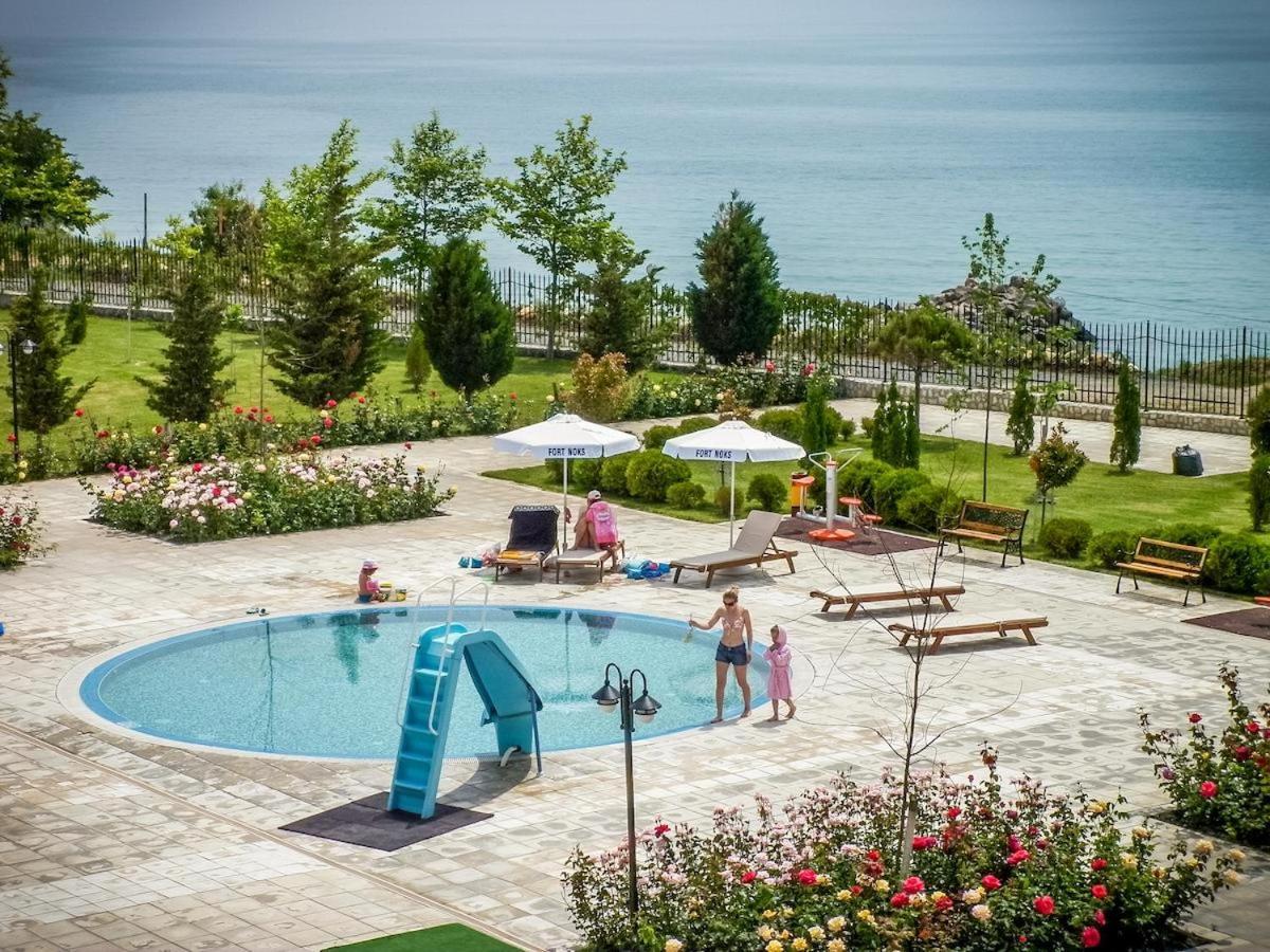 Premier Fort Beach - Premium Apartments Sveti Vlas Eksteriør billede