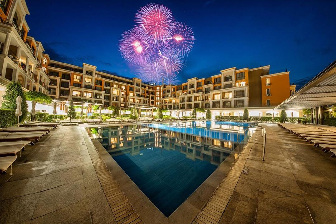 Premier Fort Beach - Premium Apartments Sveti Vlas Eksteriør billede