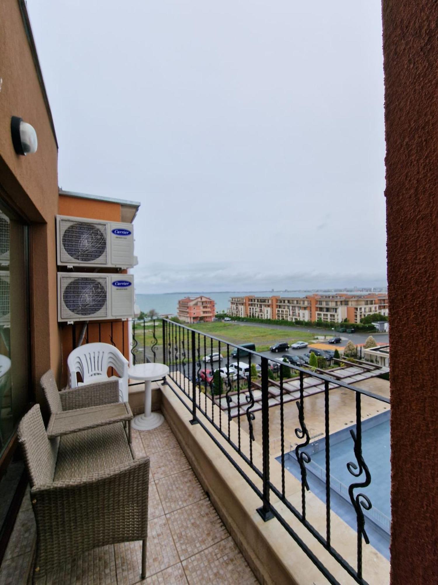Premier Fort Beach - Premium Apartments Sveti Vlas Eksteriør billede